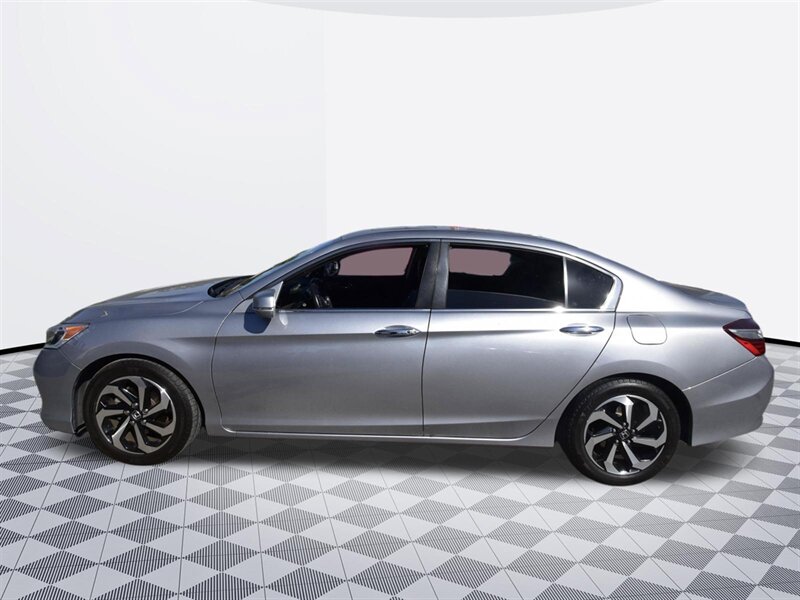2016 Honda Accord EX-L - Photo 2 - Midway City, CA 92655
