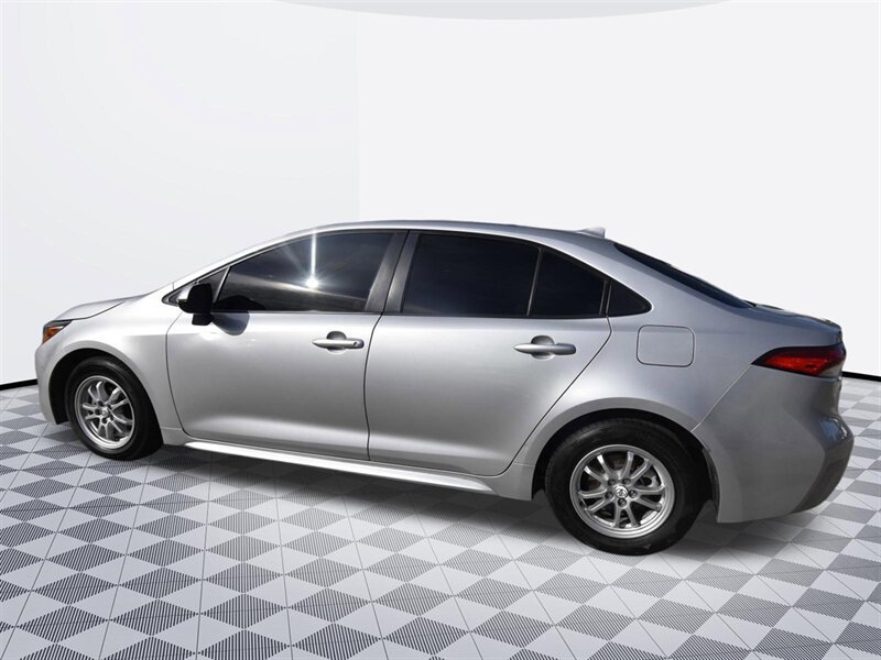 2022 Toyota Corolla Hybrid Hybrid LE - Photo 6 - Midway City, CA 92655