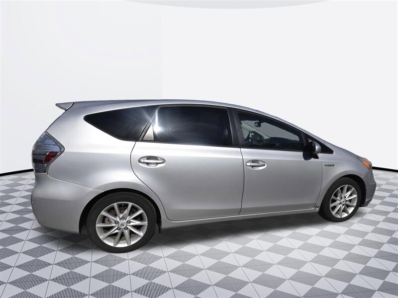 2012 Toyota Prius v Five - Photo 4 - Midway City, CA 92655