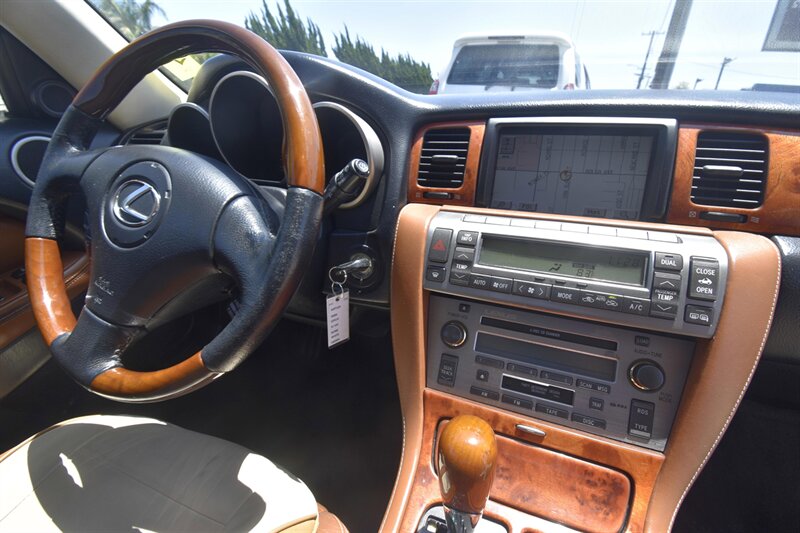 2004 Lexus SC 430 NAVIGATION   - Photo 7 - Midway City, CA 92655