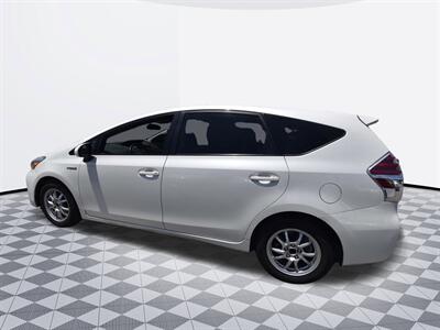 2017 Toyota Prius v Two   - Photo 5 - Midway City, CA 92655