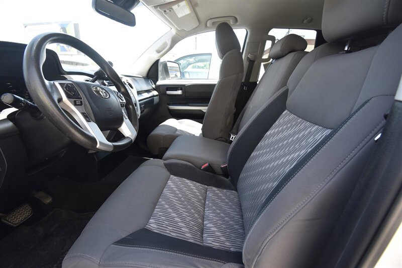 2019 Toyota Tundra SR5   - Photo 11 - Midway City, CA 92655