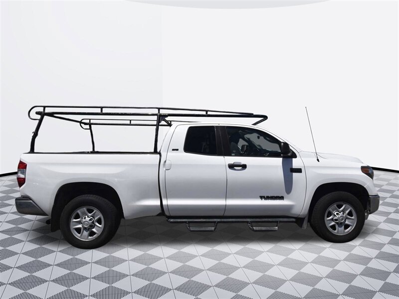 2019 Toyota Tundra SR5   - Photo 3 - Midway City, CA 92655