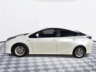 2017 Toyota Prius Four   - Photo 4 - Midway City, CA 92655