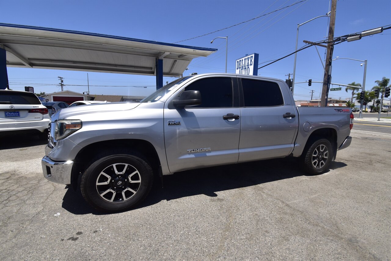 2018 Toyota Tundra SR5 DOUBLE CAB 4x4   - Photo 1 - Midway City, CA 92655