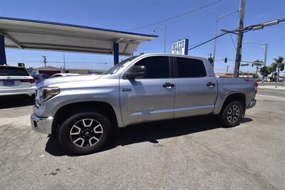 2018 Toyota Tundra SR5 DOUBLE CAB 4x4 - Photo 1 - Midway City, CA 92655