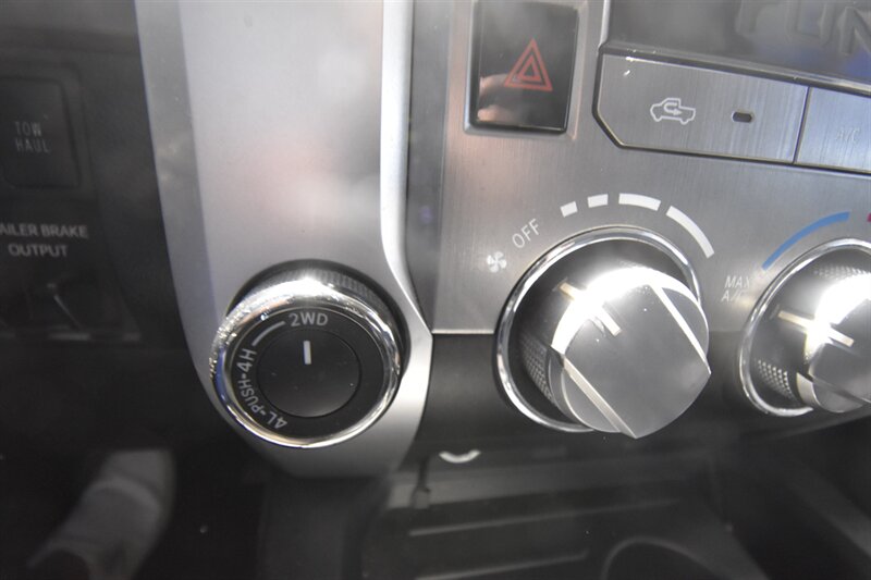 2018 Toyota Tundra SR5 DOUBLE CAB 4x4 - Photo 12 - Midway City, CA 92655