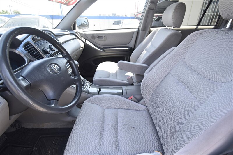 2002 Toyota Highlander   - Photo 2 - Midway City, CA 92655