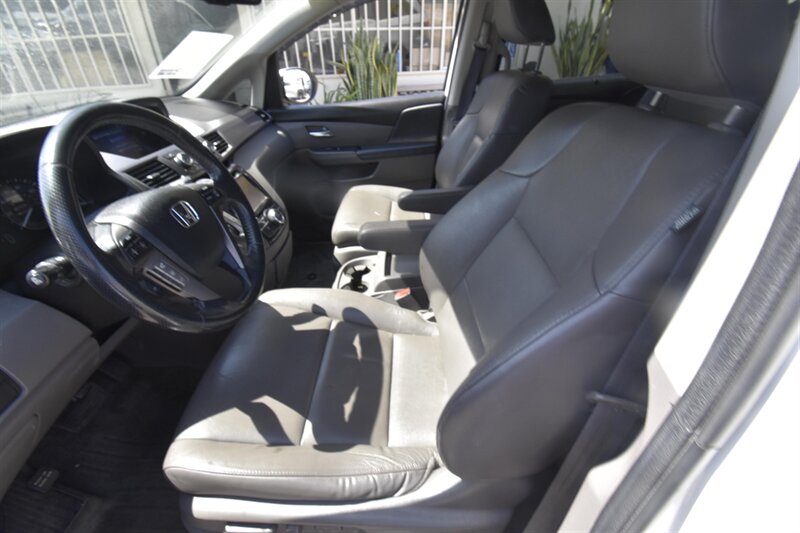 2017 Honda Odyssey EX-L   - Photo 2 - Midway City, CA 92655