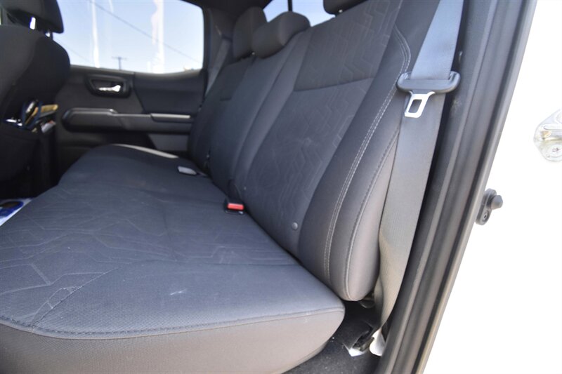 2019 Toyota Tacoma TRD Off Road 4x4   - Photo 11 - Midway City, CA 92655