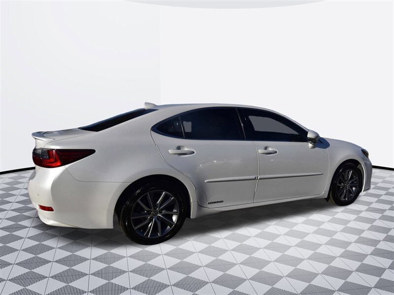 2018 Lexus ES 300h ES 300h   - Photo 6 - Midway City, CA 92655