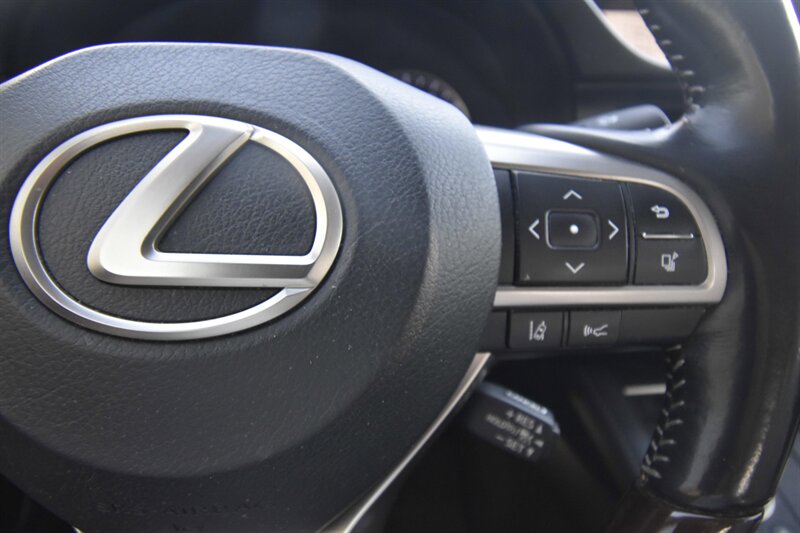 2018 Lexus ES 300h ES 300h   - Photo 16 - Midway City, CA 92655