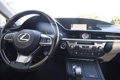 2018 Lexus ES 300h ES 300h   - Photo 7 - Midway City, CA 92655