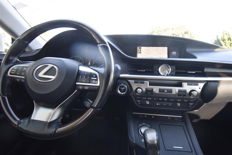 2018 Lexus ES 300h ES 300h   - Photo 7 - Midway City, CA 92655
