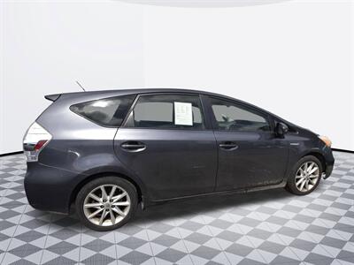 2015 Toyota Prius v Three   - Photo 5 - Midway City, CA 92655