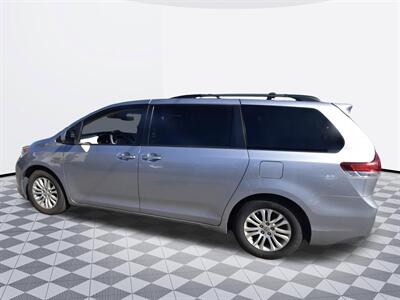 2013 Toyota Sienna XLE 8-Passenger - Photo 6 - Midway City, CA 92655