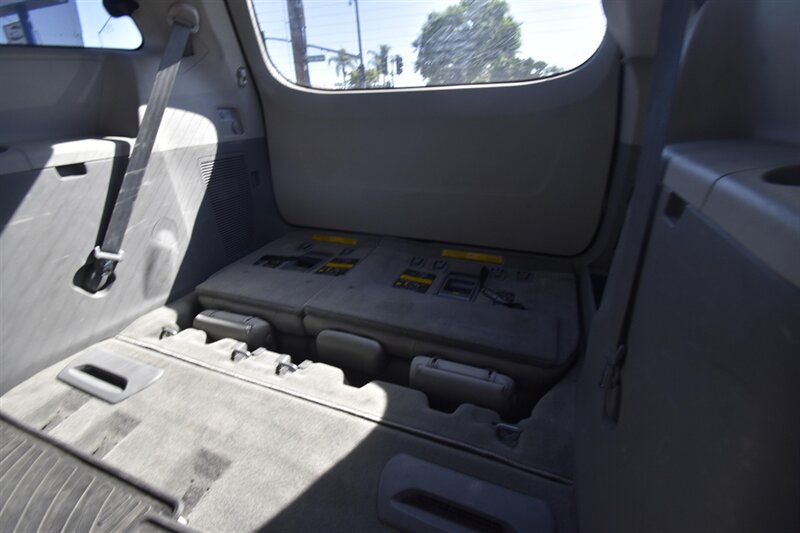 2013 Toyota Sienna XLE 8-Passenger - Photo 9 - Midway City, CA 92655