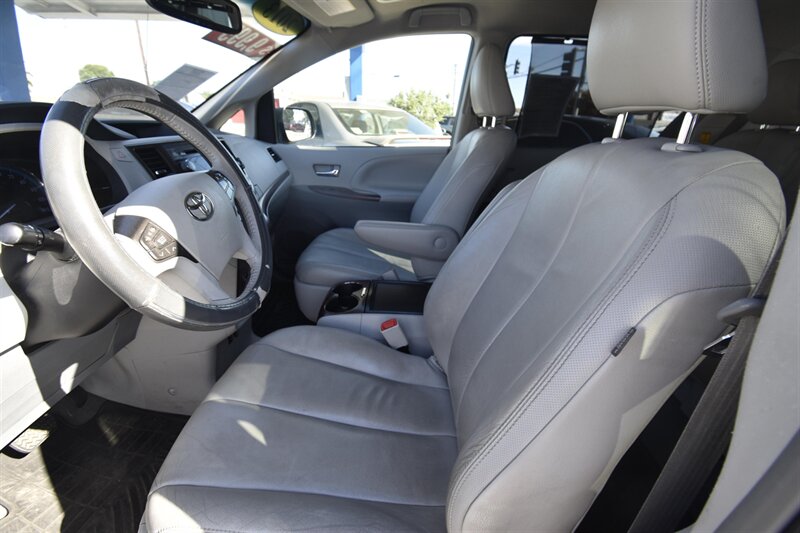 2013 Toyota Sienna XLE 8-Passenger - Photo 2 - Midway City, CA 92655