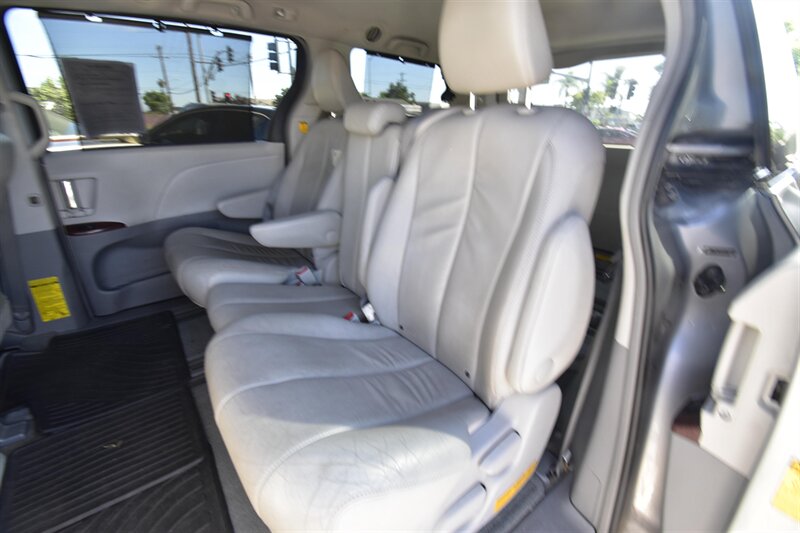 2013 Toyota Sienna XLE 8-Passenger - Photo 8 - Midway City, CA 92655
