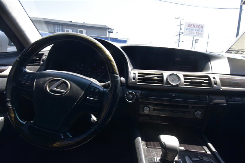 2015 Lexus LS 460 L   - Photo 9 - Midway City, CA 92655