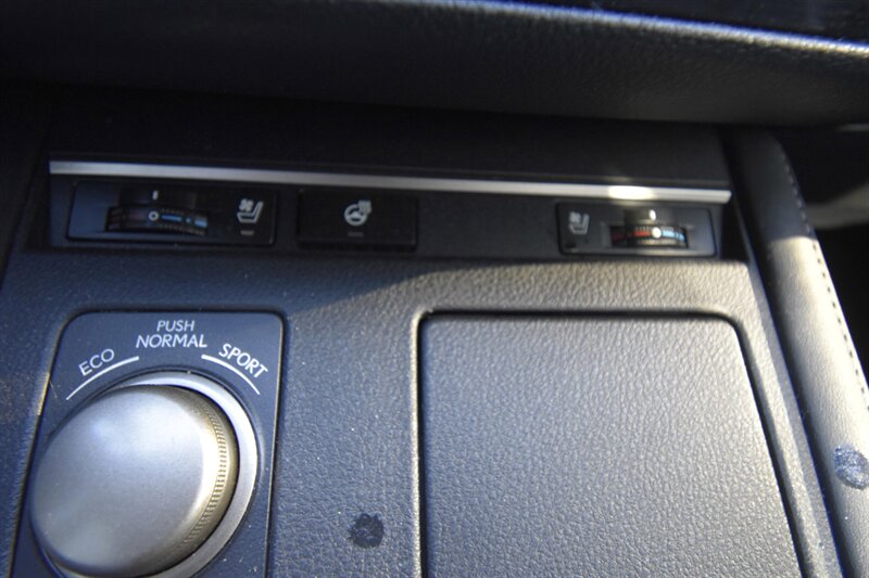 2016 Lexus ES 350 NAVIGATION - Photo 12 - Midway City, CA 92655