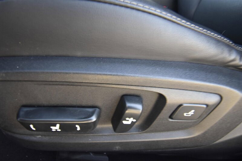 2016 Lexus ES 350 NAVIGATION - Photo 17 - Midway City, CA 92655