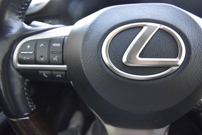 2016 Lexus ES 350 NAVIGATION - Photo 14 - Midway City, CA 92655