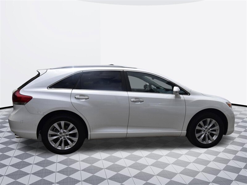 2013 Toyota Venza XLE - Photo 14 - Midway City, CA 92655