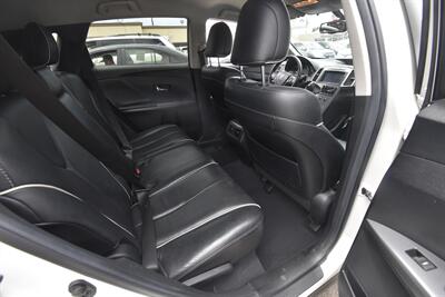 2013 Toyota Venza XLE - Photo 7 - Midway City, CA 92655