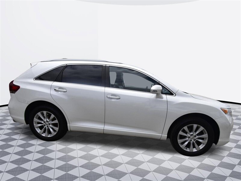 2013 Toyota Venza XLE - Photo 4 - Midway City, CA 92655