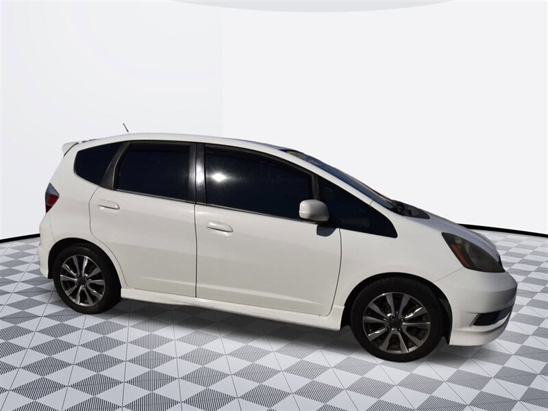 2012 Honda Fit Sport   - Photo 2 - Midway City, CA 92655