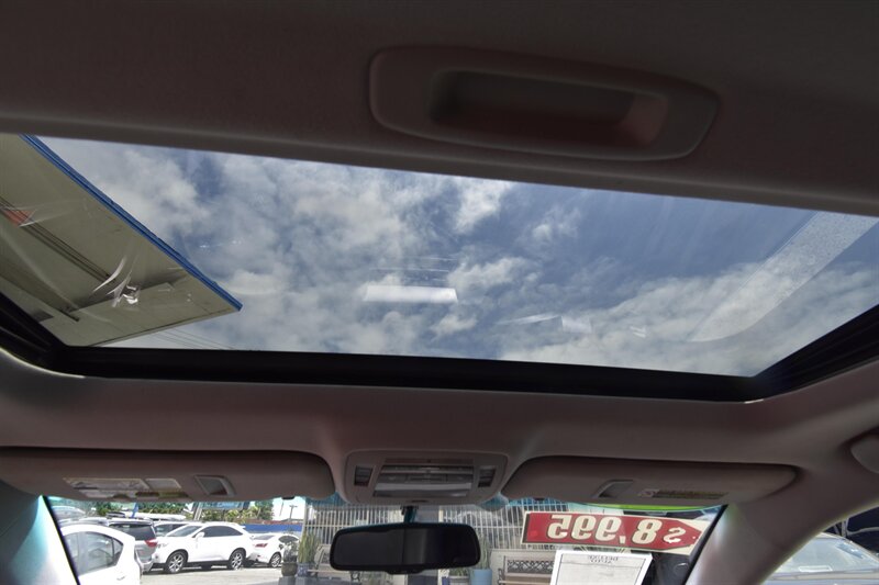 2012 Lexus RX 350   - Photo 12 - Midway City, CA 92655