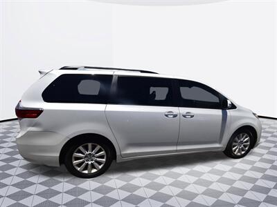 2012 Toyota Sienna Limited 7-Passenger   - Photo 5 - Midway City, CA 92655