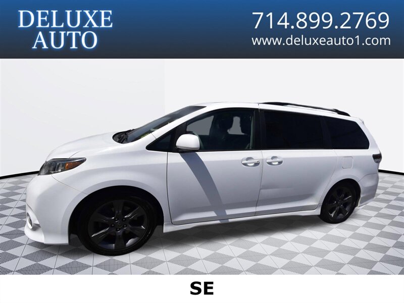 2011 Toyota Sienna SE 8-Passenger