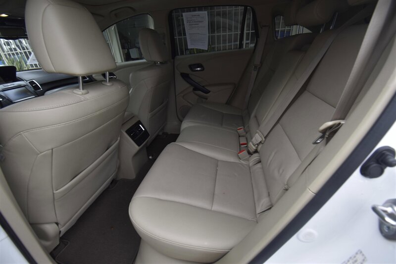 2016 Acura RDX w/Tech w/AcuraWatch   - Photo 10 - Midway City, CA 92655