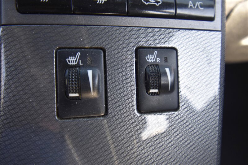 2013 Toyota Venza XLE   - Photo 13 - Midway City, CA 92655