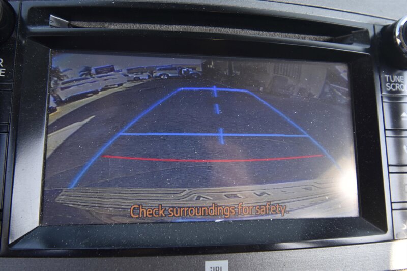 2013 Toyota Venza XLE   - Photo 12 - Midway City, CA 92655