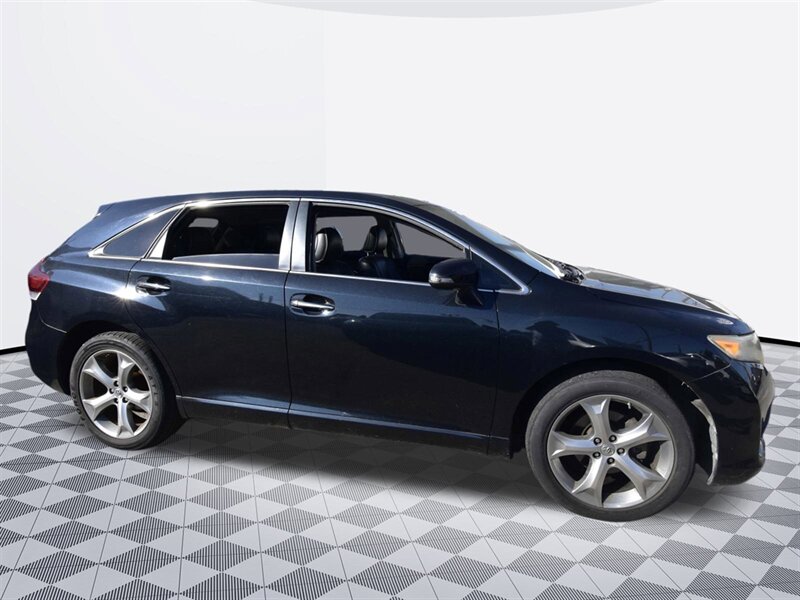2013 Toyota Venza XLE   - Photo 6 - Midway City, CA 92655