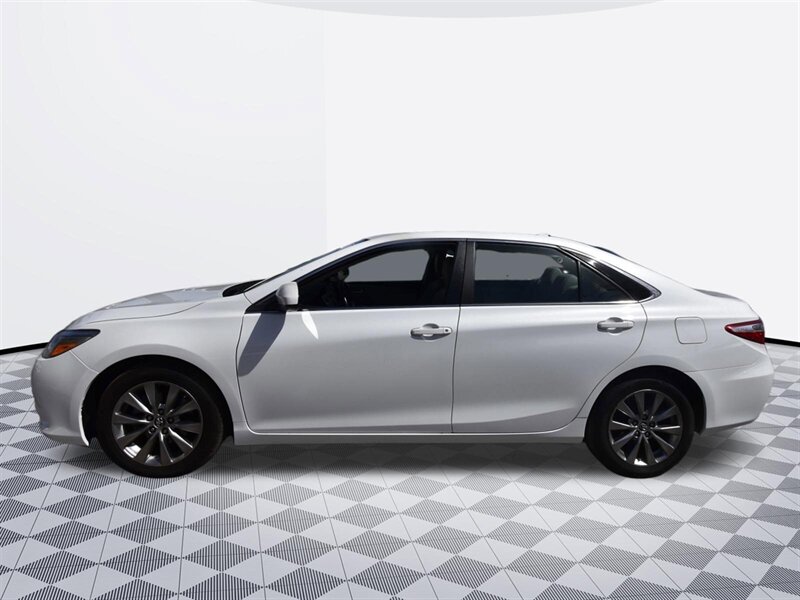 2017 Toyota Camry XLE V6 - Photo 3 - Midway City, CA 92655