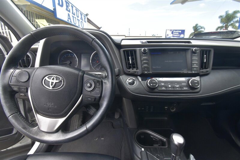 2017 Toyota RAV4 Platinum*LEATHER SEATS   - Photo 9 - Midway City, CA 92655