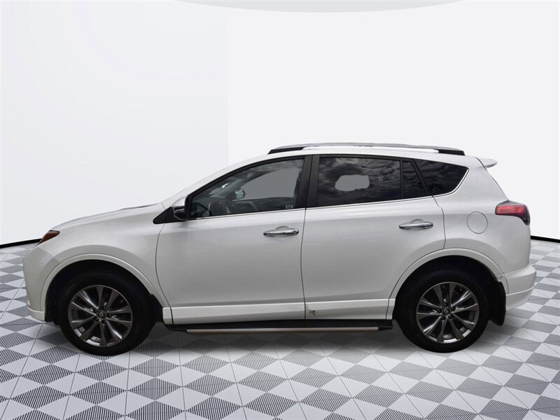 2017 Toyota RAV4 Platinum*LEATHER SEATS   - Photo 2 - Midway City, CA 92655