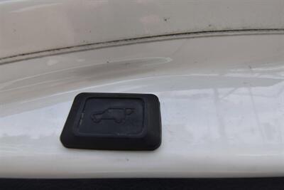 2017 Toyota RAV4 Platinum*LEATHER SEATS   - Photo 16 - Midway City, CA 92655