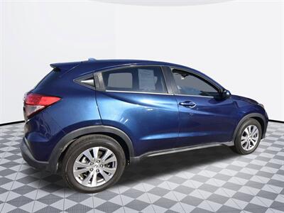 2017 Honda HR-V LX   - Photo 6 - Midway City, CA 92655