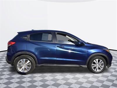 2017 Honda HR-V LX   - Photo 4 - Midway City, CA 92655