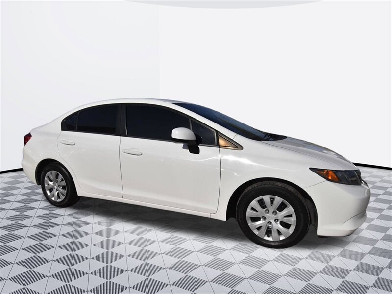 2012 Honda Civic LX   - Photo 6 - Midway City, CA 92655