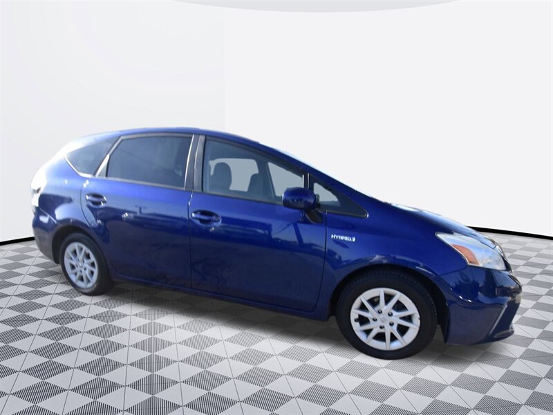 2013 Toyota Prius V Five   - Photo 6 - Midway City, CA 92655