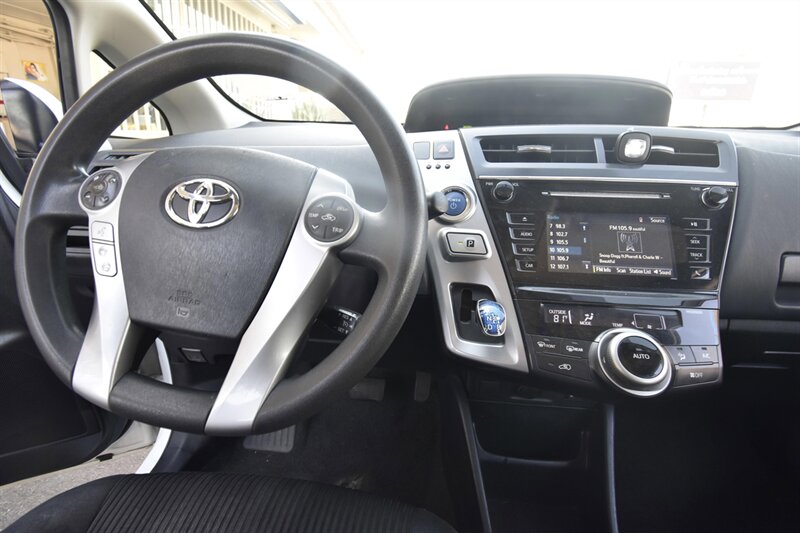 2017 Toyota Prius v Three   - Photo 8 - Midway City, CA 92655