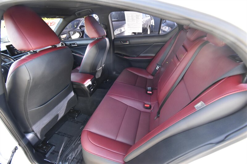 2021 Lexus IS 300 IS 300   - Photo 9 - Midway City, CA 92655