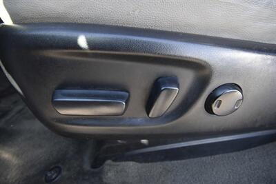 2017 Toyota Sienna LE Mobility 7-Passenger   - Photo 11 - Midway City, CA 92655