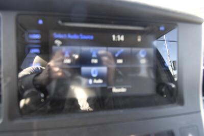 2017 Toyota Sienna LE Mobility 7-Passenger   - Photo 9 - Midway City, CA 92655